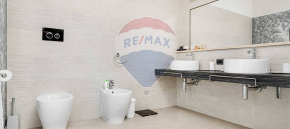 Villa de 2 dormitorios en Castellanza, Italy No. 356152 12