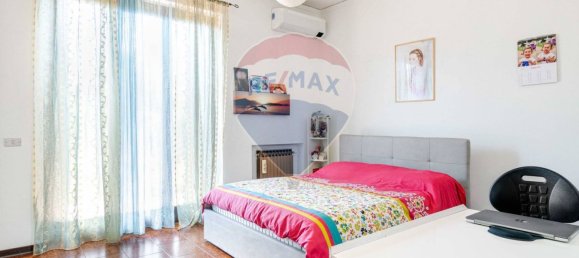 Villa de 2 dormitorios en Castellanza, Italy No. 356152 14