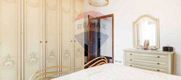 Villa de 2 dormitorios en Castellanza, Italy No. 356152 3