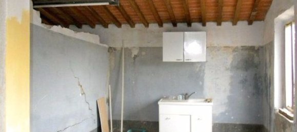 11 rooms House in San Giuliano Terme, Italy No. 87471 8