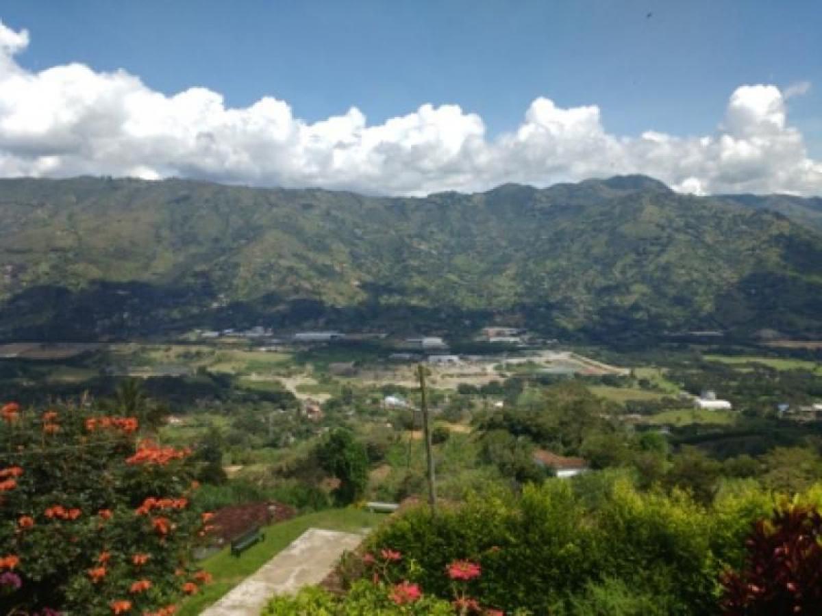 Casa T3 em Antioquia, Colombia N.º 6817