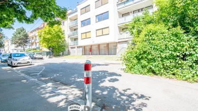 Квартира с 2 комнатами в Пенцинг, Австрия № 157465