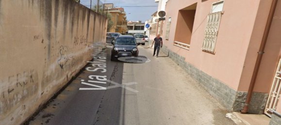 Квартира с 5 комнатами в Виттория, Италия № 195249 2