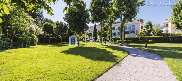 4 bedrooms Penthouse in Madrid, Spain No. 156252 56