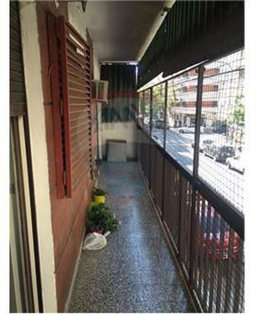 Apartamento de 2 dormitorios en Buenos Aires, Argentina No. 95466