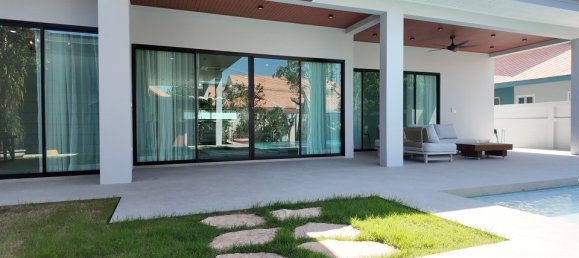 3 bedrooms Villa in Pattaya, Thailand No. 75005 4