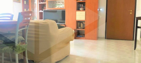 Apartamento de 2 habitaciónes en Casamassima, Italy No. 24795 2