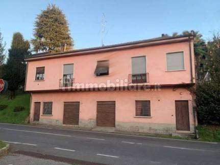 3 bedrooms House in Cassano Magnago, Italy No. 292631