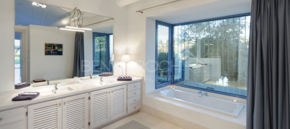 5 bedrooms Villa in Malaga, Spain No. 121292 13