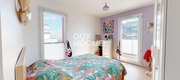 3 bedrooms Apartment in Romainville, France No. 167842 2