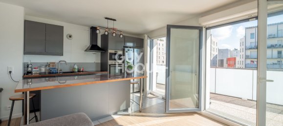 3 bedrooms Apartment in Romainville, France No. 167842 6