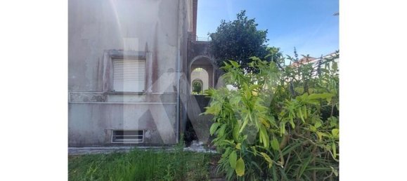 4 bedrooms House in Porto, Portugal No. 25432 28