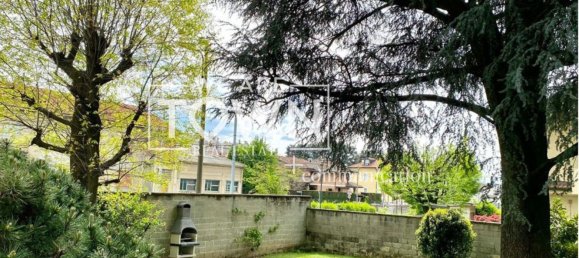 8 rooms Villa in Cesano Maderno, Italy No. 15605 53