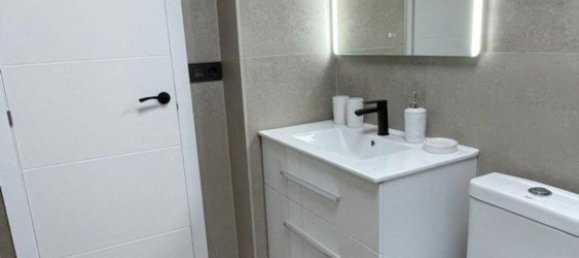 Apartamento de 2 dormitorios en Torrevieja, Spain No. 157818 10