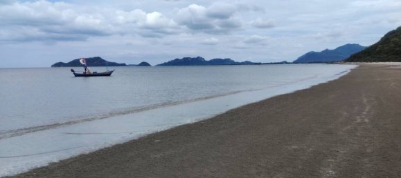  Land in Sam Roi Yot, Thailand No. 63078 8