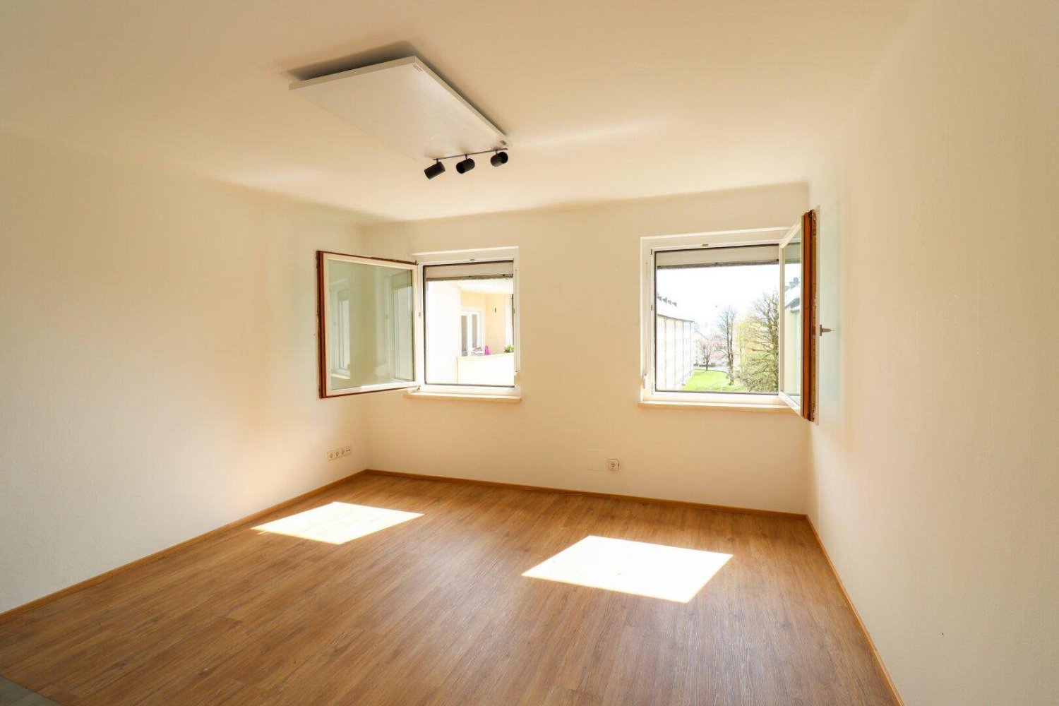 3 rooms Apartment in Salzburg, Austria No. 181717