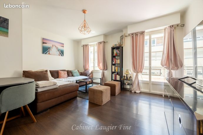 2 bedrooms Apartment in Marseille, France No. 310863