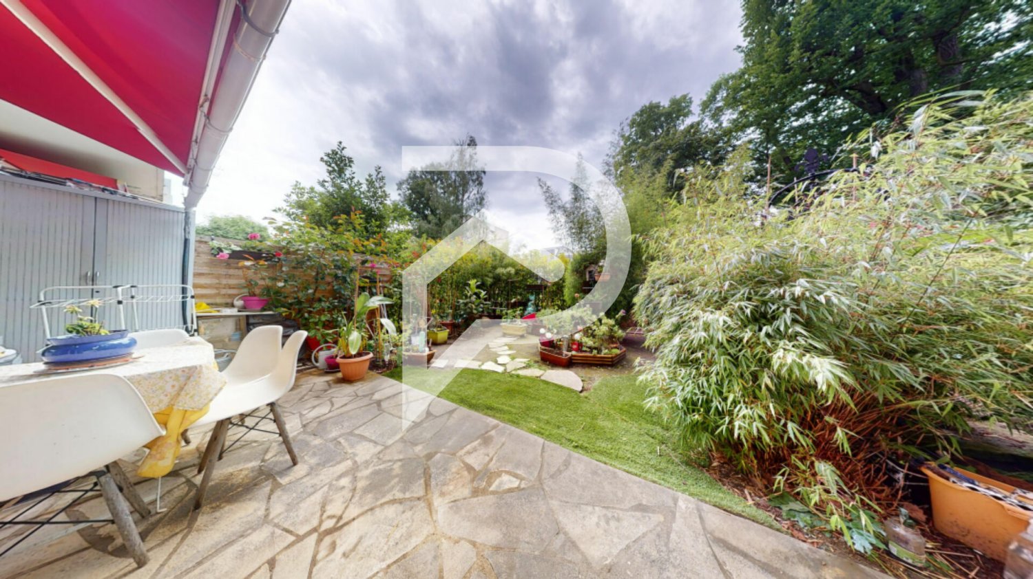 2 bedrooms Apartment in Villemomble, France No. 298912