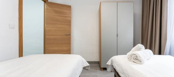 3 bedrooms Apartment in Malaga, Spain No. 160102 9