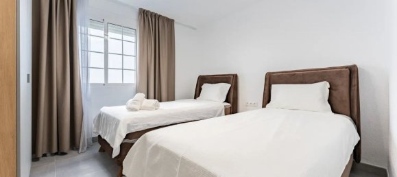 3 bedrooms Apartment in Malaga, Spain No. 160102 16