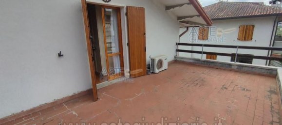 10 rooms Apartment in Montescudo Monte Colombo, Italy No. 13231 2
