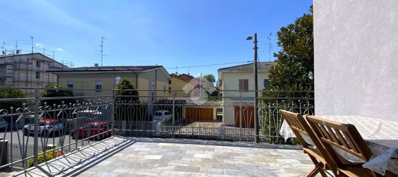 Casa de 3 dormitorios en Mirandola, Italy No. 323378 14