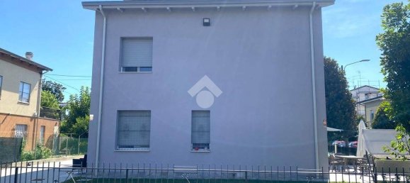 Casa de 3 dormitorios en Mirandola, Italy No. 323378 8