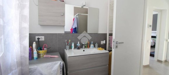 Casa de 3 dormitorios en Mirandola, Italy No. 323378 2