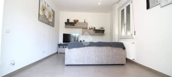 Casa de 3 dormitorios en Mirandola, Italy No. 323378 11