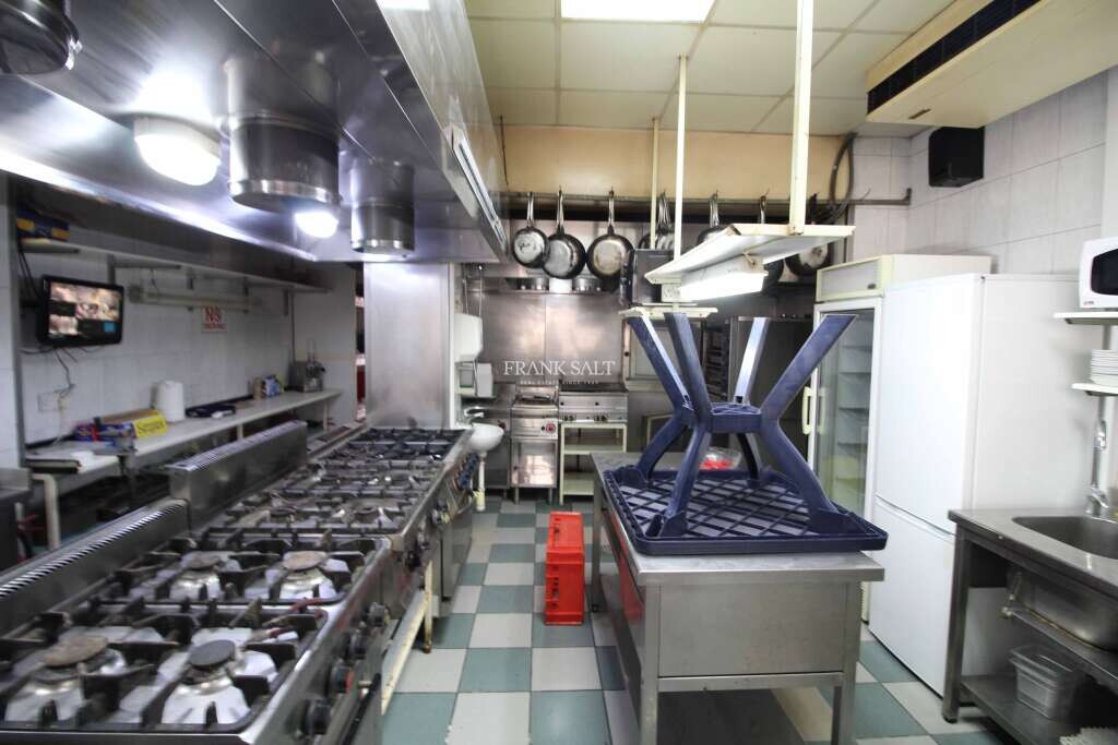 165m² Cafe / restaurant in Saint Paul's Bay, Malta No. 13441