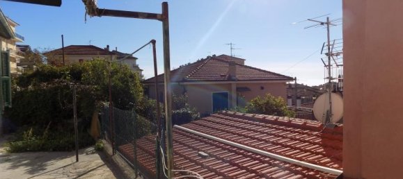 4-Zimmer Haus in Imperia, Italy, Nr. 233808 9