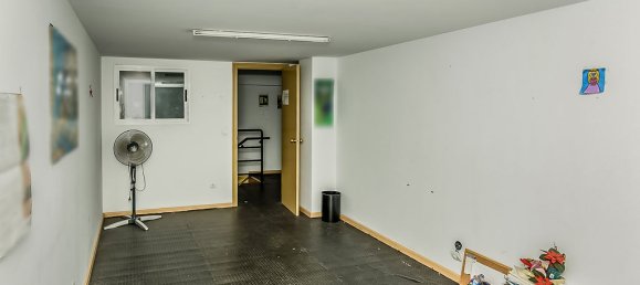 324m² Commercial property in Leon, Spain No. 71412 11