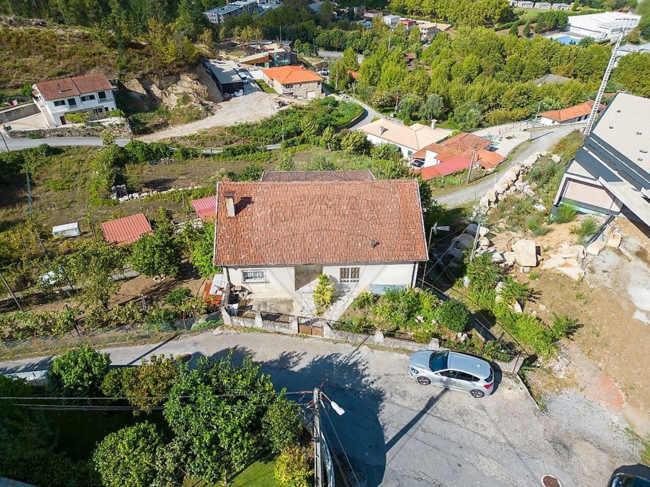 Дом с 3 спальнями в Селорику ди Башту, Португалия № 166557