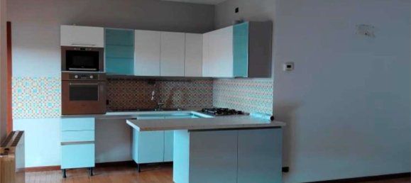 3 rooms Apartment in Dalmine, Italy No. 274278 6