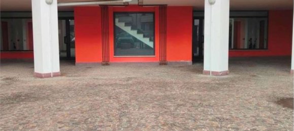 3 rooms Apartment in Dalmine, Italy No. 274278 3