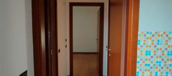 3 rooms Apartment in Dalmine, Italy No. 274278 11