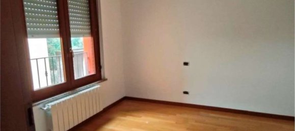 3 rooms Apartment in Dalmine, Italy No. 274278 13