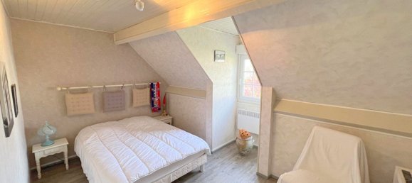 5 bedrooms House in Monneville, France No. 66633 10