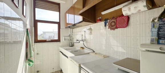 Apartamento de 4 dormitorios en Carrara, Italy No. 318754 5
