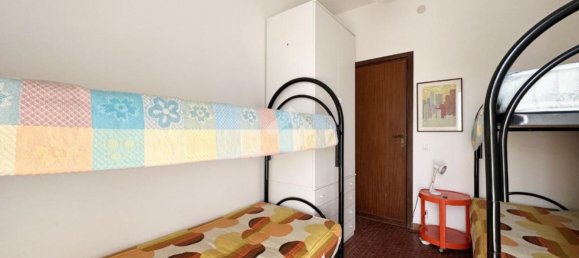 Apartamento de 4 dormitorios en Carrara, Italy No. 318754 4