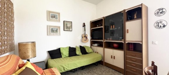 Apartamento de 4 dormitorios en Carrara, Italy No. 318754 34