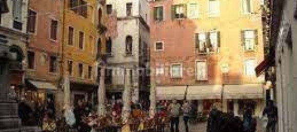5 rooms Commercial property in Venice, Italy No. 61577 16