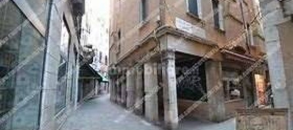 5 rooms Commercial property in Venice, Italy No. 61577 21