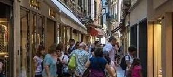 5 rooms Commercial property in Venice, Italy No. 61577 10