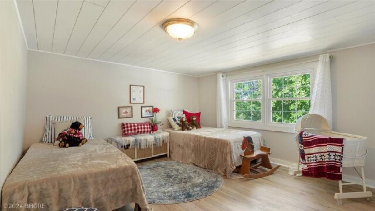  Land in Prole, USA No. 486099