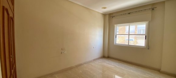 4 bedrooms Apartment in Torrevieja, Spain No. 22930 8