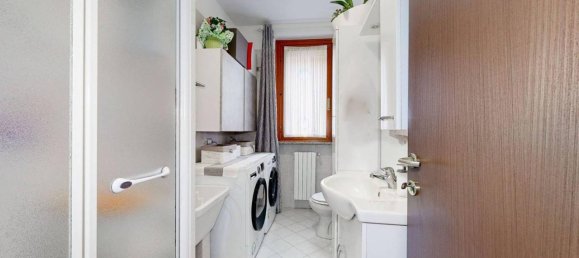 3-salle Appartement à Cassina de' Pecchi, Italy No. 42771 40