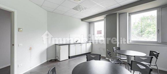 5 rooms Office in Trezzano sul Naviglio, Italy No. 13204 8