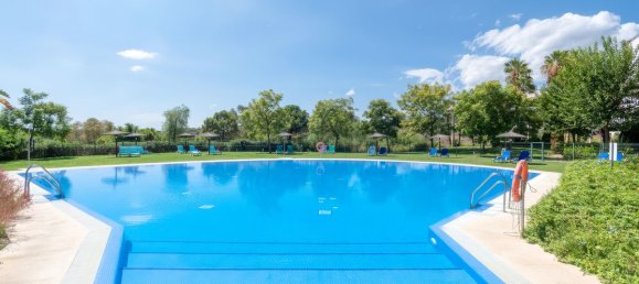 3 bedrooms Villa in Benahavis, Spain No. 253058 2