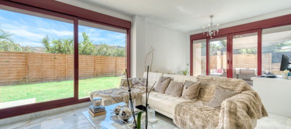 3 bedrooms Villa in Benahavis, Spain No. 253058 19